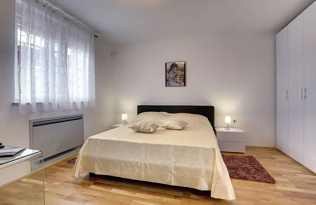 Villa Delle Rondini Krnica 0*,
